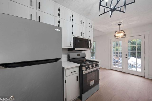2814 Woodhollow Lane, Jonesboro, GA 30236