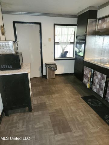 1166 Killarney Street, Jackson, MS 39212