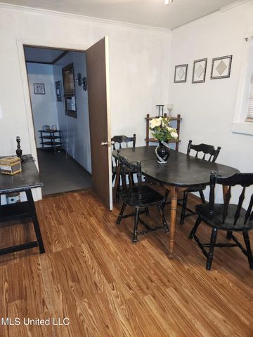 1166 Killarney Street, Jackson, MS 39212