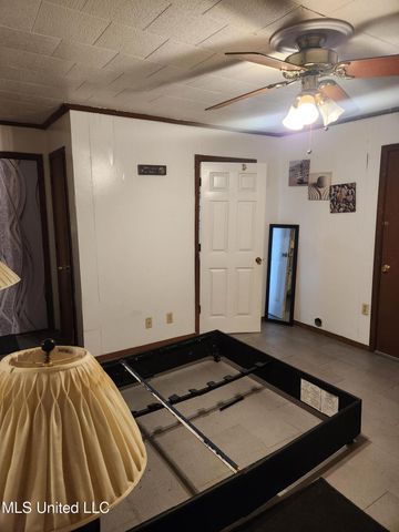 1166 Killarney Street, Jackson, MS 39212