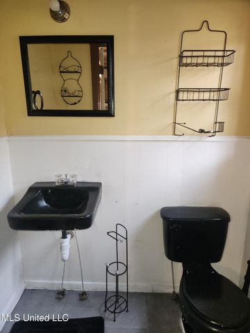 1166 Killarney Street, Jackson, MS 39212