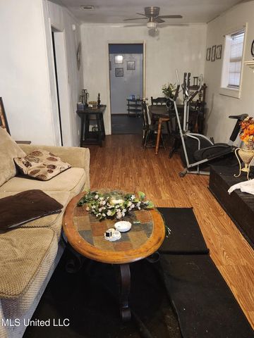 1166 Killarney Street, Jackson, MS 39212