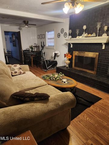 1166 Killarney Street, Jackson, MS 39212