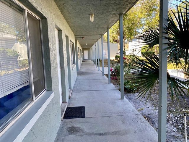 378 48TH AVENUE N 119, St Petersburg, FL 33703