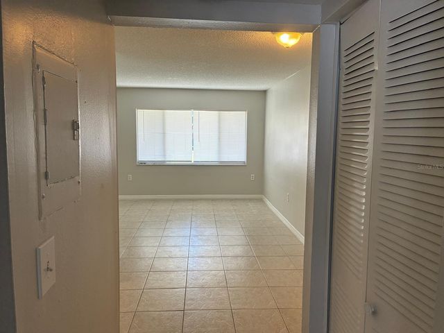 378 48TH AVENUE N 119, St Petersburg, FL 33703