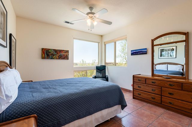 31 Second Mesa Drive, Placitas, NM 87043