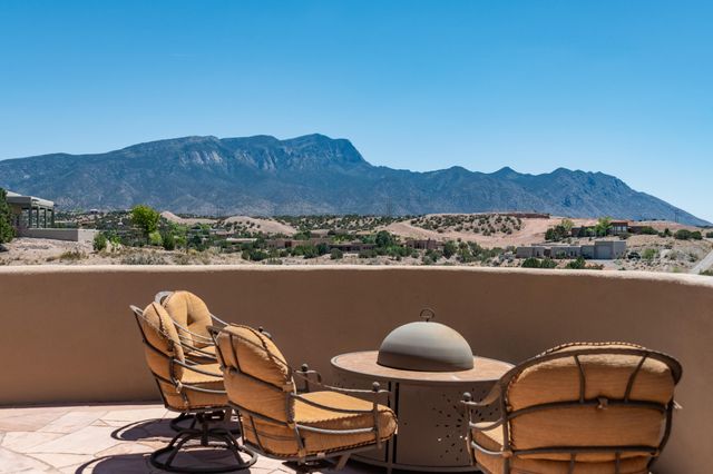 31 Second Mesa Drive, Placitas, NM 87043