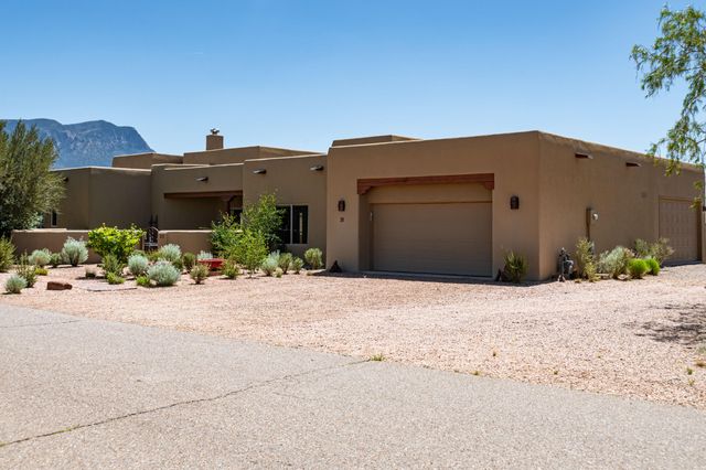 31 Second Mesa Drive, Placitas, NM 87043