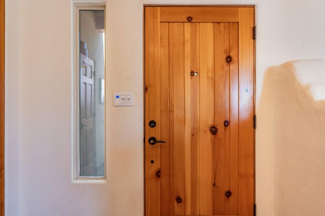 31 Second Mesa Drive, Placitas, NM 87043