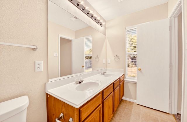 9100 Warren Drive, Mckinney, TX 75071