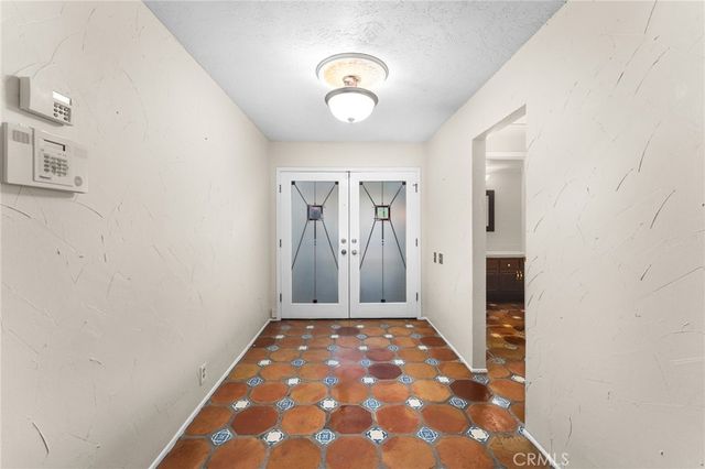 1710 Fairmont Drive, Redlands, CA 92373