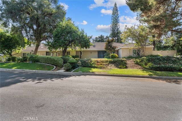 1710 Fairmont Drive, Redlands, CA 92373