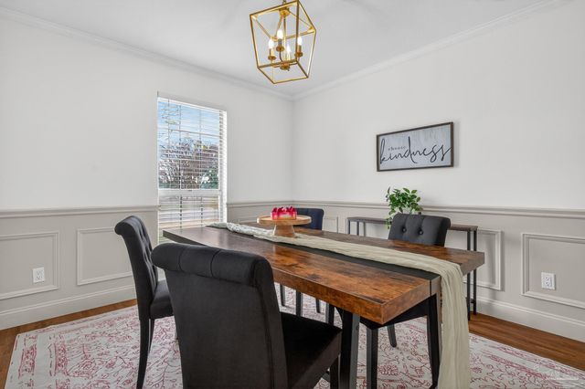 2768 Venetian Way, Gulf Breeze, FL 32563