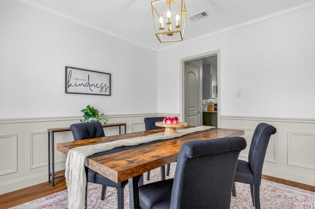 2768 Venetian Way, Gulf Breeze, FL 32563