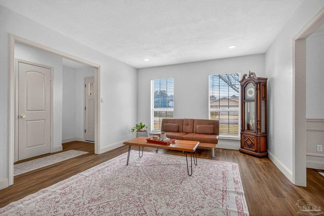 2768 Venetian Way, Gulf Breeze, FL 32563