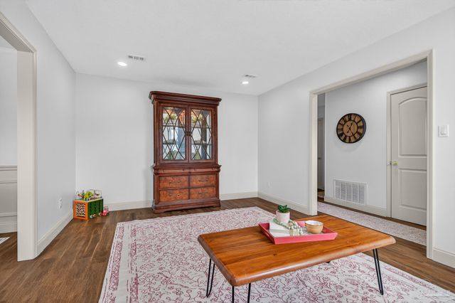 2768 Venetian Way, Gulf Breeze, FL 32563