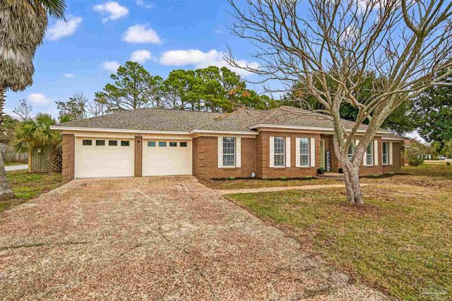 2768 Venetian Way, Gulf Breeze, FL 32563