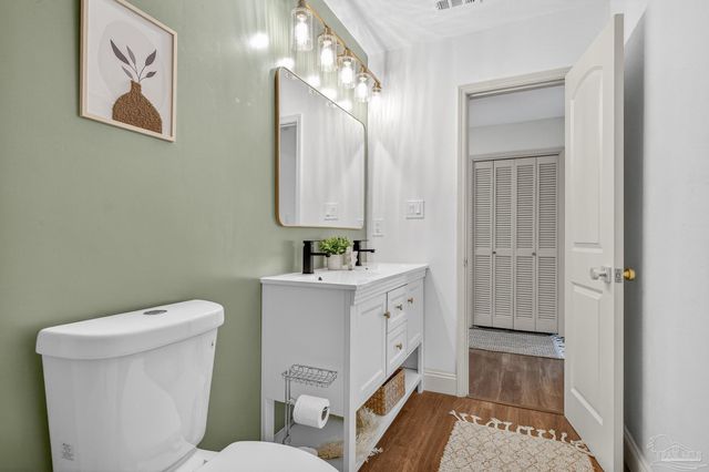 2768 Venetian Way, Gulf Breeze, FL 32563