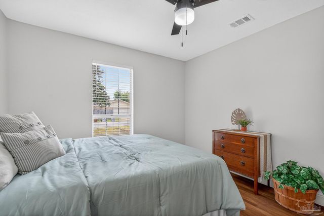 2768 Venetian Way, Gulf Breeze, FL 32563