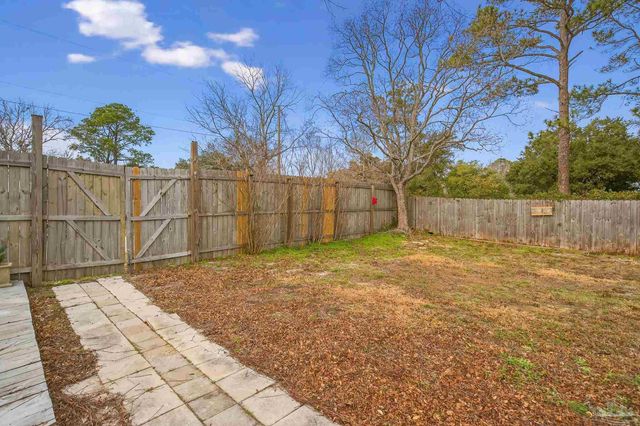 2768 Venetian Way, Gulf Breeze, FL 32563