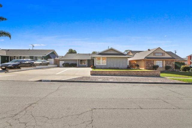 24842 Calle El Toro Grande, Lake Forest, CA 92630