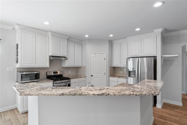 7214 Lake Melody Dr, Corpus Christi, TX 78414