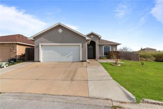 7214 Lake Melody Dr, Corpus Christi, TX 78414