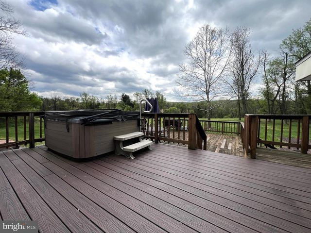 521 BRENNEMAN DR, Lewisberry, PA 17339