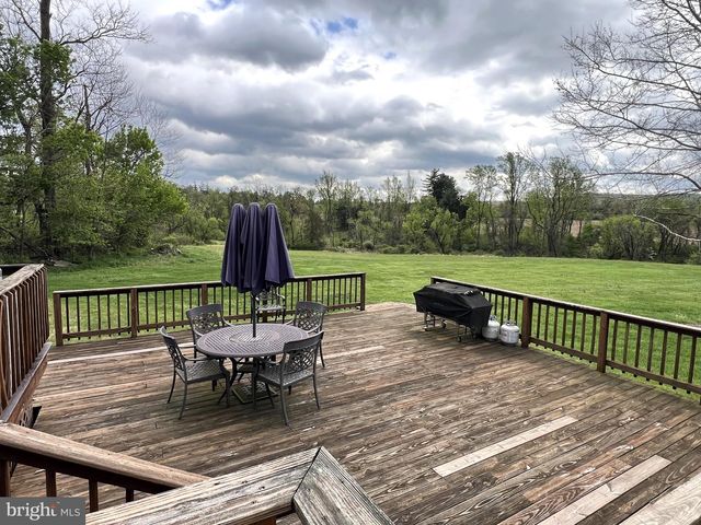 521 BRENNEMAN DR, Lewisberry, PA 17339