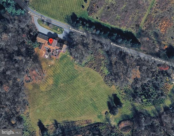 521 BRENNEMAN DR, Lewisberry, PA 17339