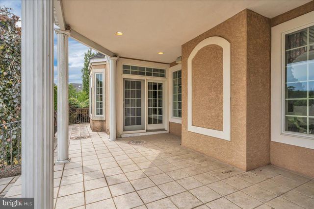 735 HARTFORD RD, Moorestown, NJ 08057