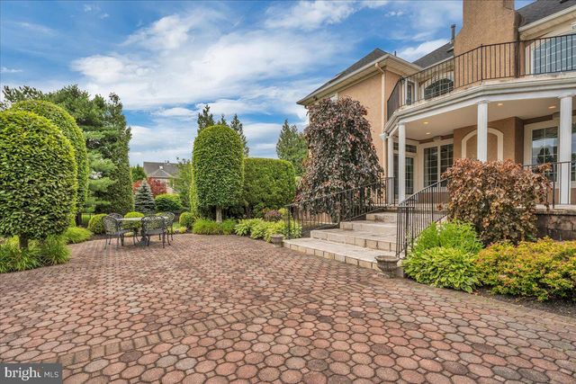 735 HARTFORD RD, Moorestown, NJ 08057