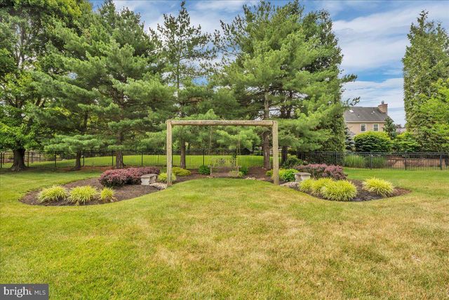 735 HARTFORD RD, Moorestown, NJ 08057