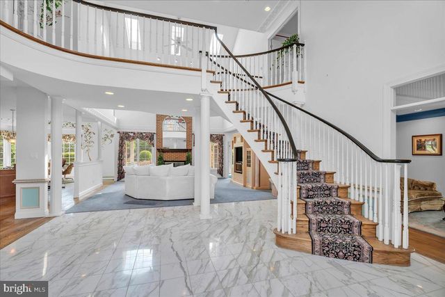 735 HARTFORD RD, Moorestown, NJ 08057