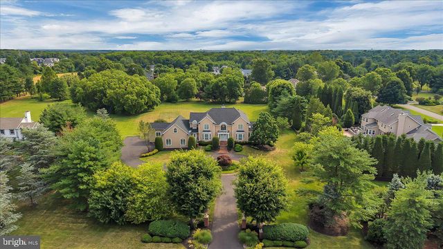 735 HARTFORD RD, Moorestown, NJ 08057