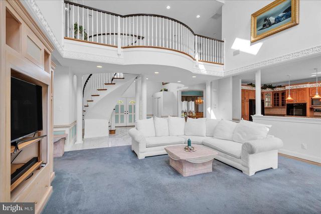 735 HARTFORD RD, Moorestown, NJ 08057