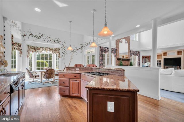 735 HARTFORD RD, Moorestown, NJ 08057