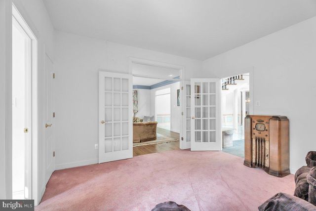 735 HARTFORD RD, Moorestown, NJ 08057