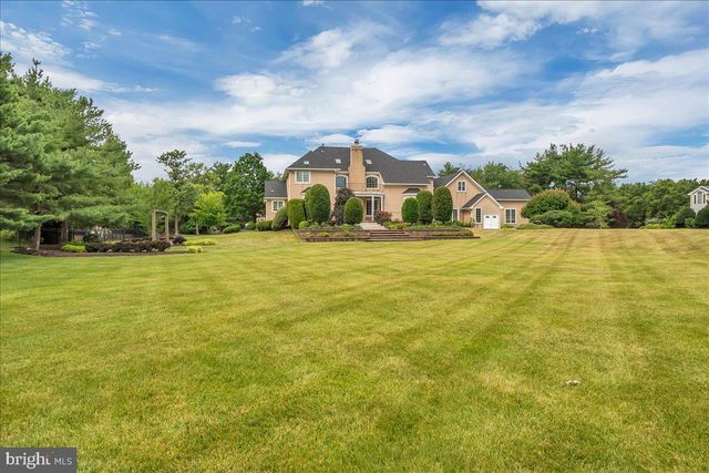 735 HARTFORD RD, Moorestown, NJ 08057