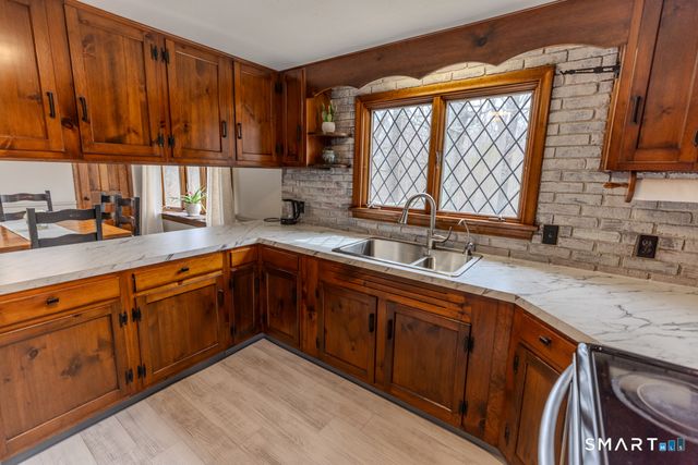 113 West High Street, East Hampton, CT 06424