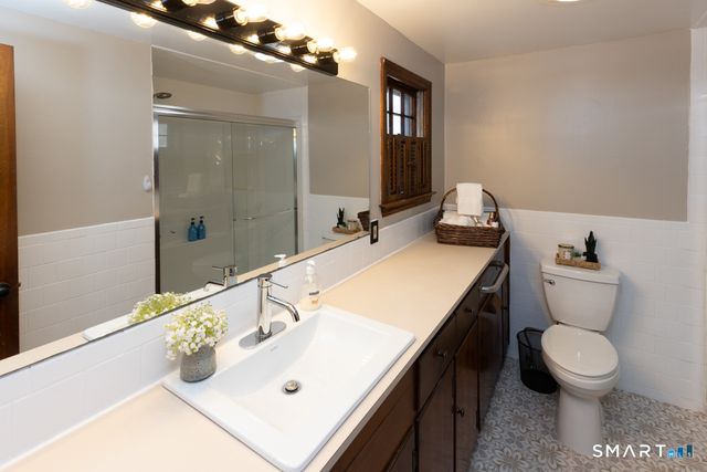 113 West High Street, East Hampton, CT 06424