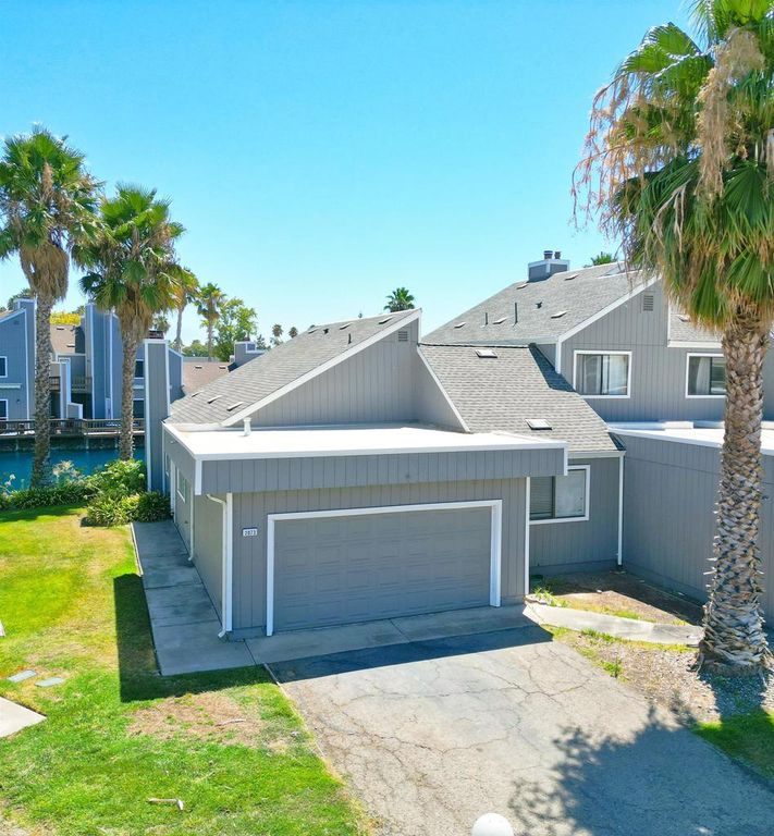 Image 4 of property listing at 2073 2073 Sand Point Rd, Discovery Bay, CA 94505