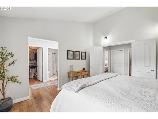 16456 WAYNE Dr, Oregon City, OR 97045