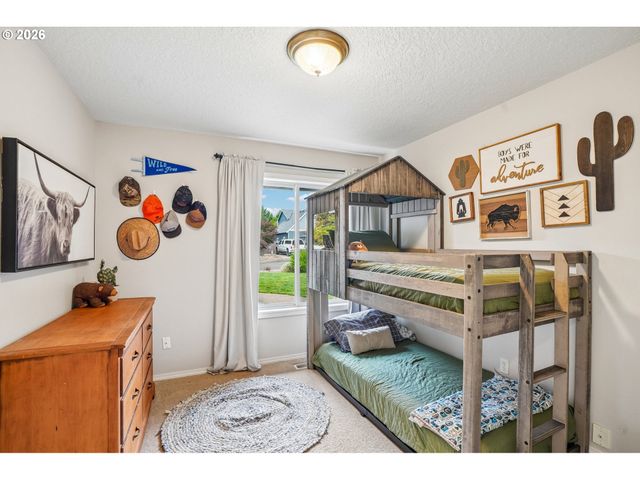 16456 WAYNE Dr, Oregon City, OR 97045