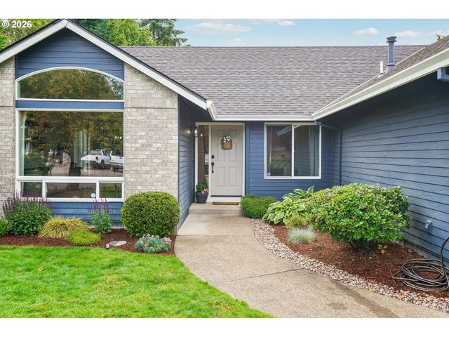 16456 WAYNE Dr, Oregon City, OR 97045