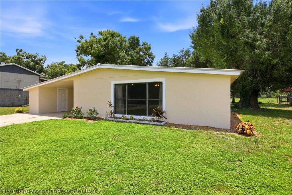 319 Riverside Drive, Wauchula, FL 33873