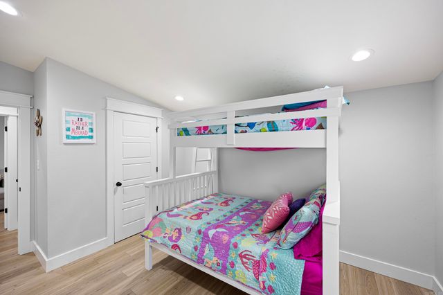 211 Woodland Shores Circle, Clinton, AR 72031