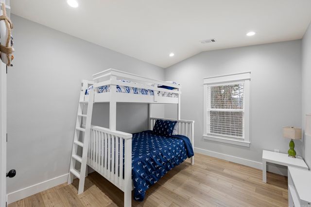 211 Woodland Shores Circle, Clinton, AR 72031