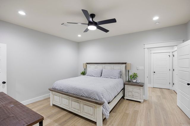 211 Woodland Shores Circle, Clinton, AR 72031