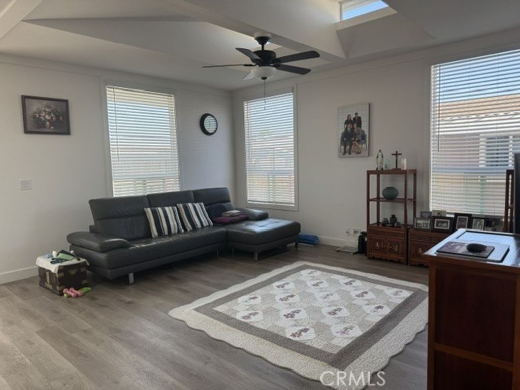 7271 Katella Avenue 10, Stanton, CA 90680 — photo 2